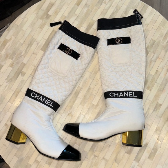 Chanel boots - Picture 1 of 2